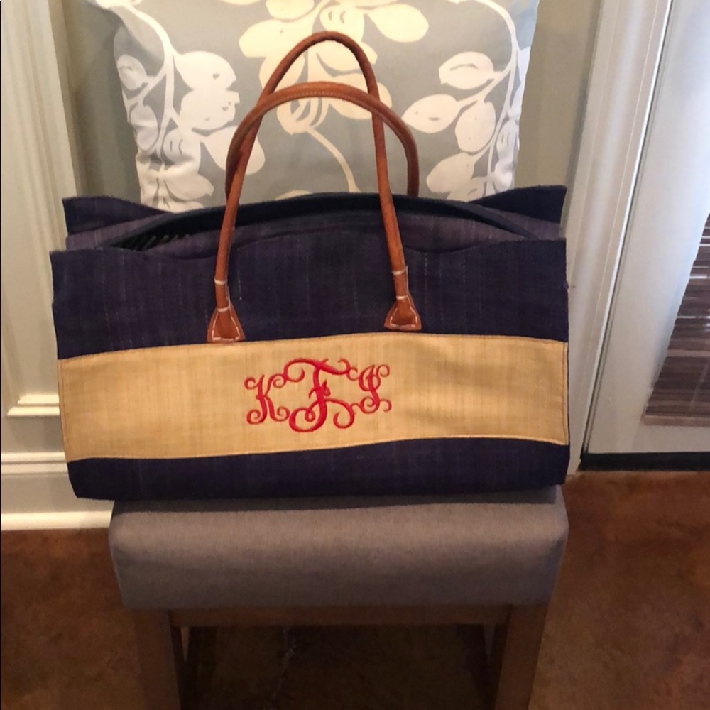 Pomegranate beach bag.